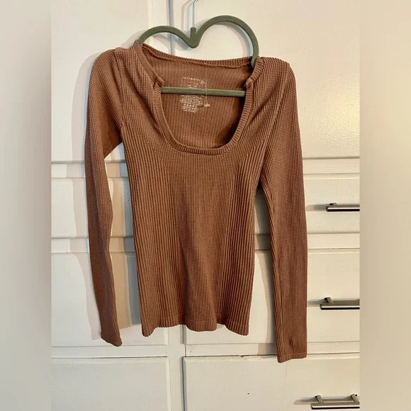 🆕 Free People Clean Slate layering top in brown size M/L - Picture 6 of 11